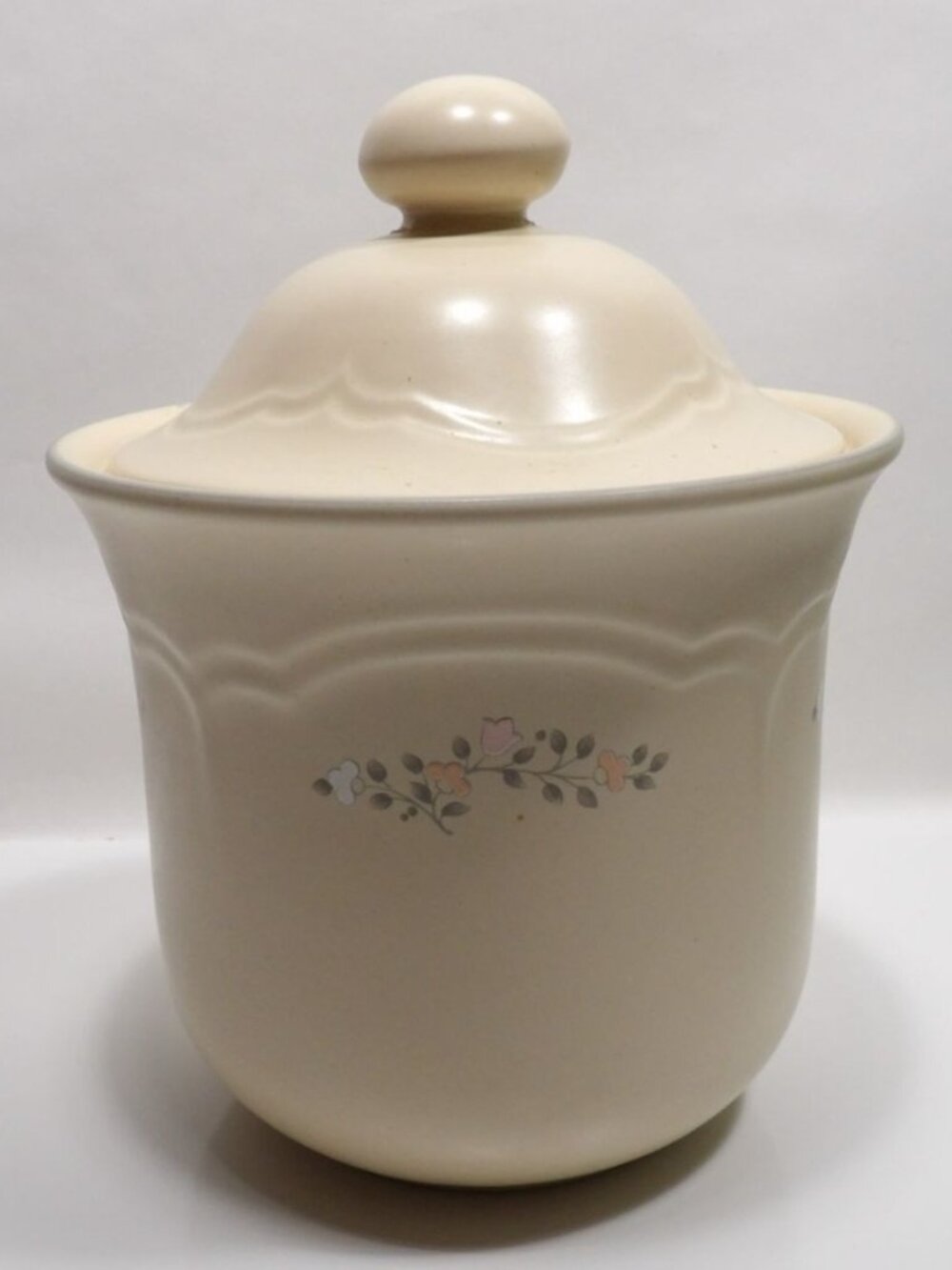 Pfaltzgraff Remembrance Ceramic Canister With Lid & Floral Pattern Design